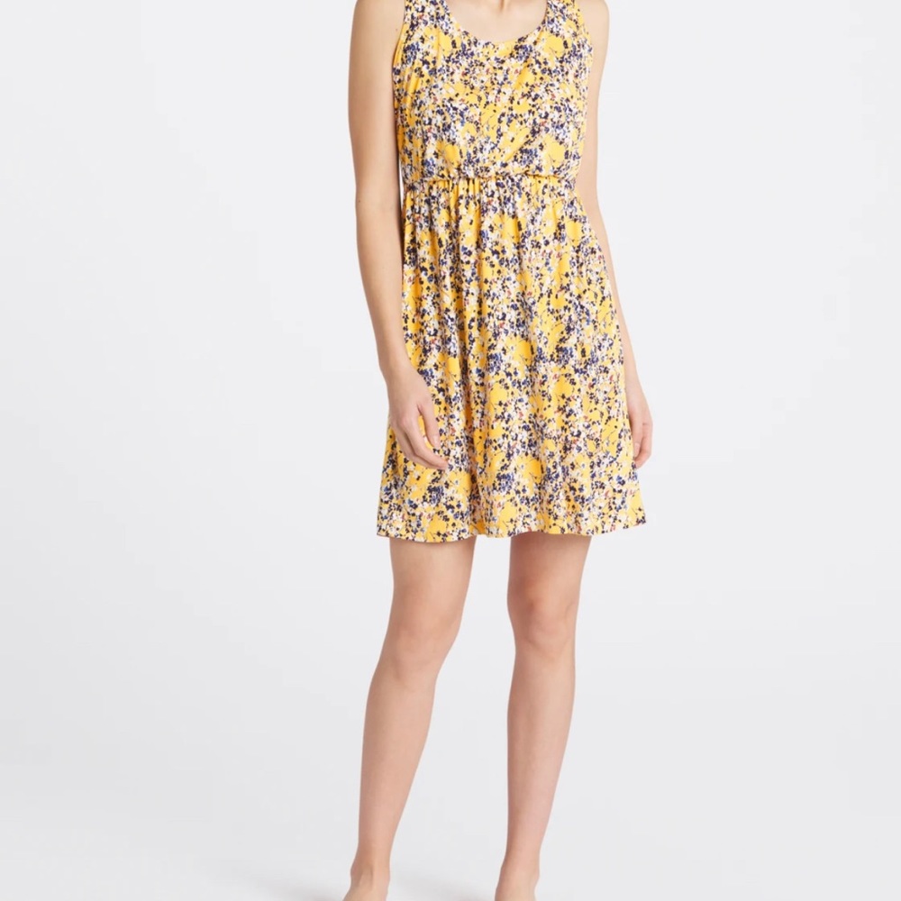 Crisscross back summer knit  mini dress.